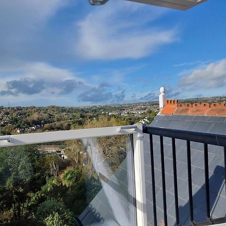 West Hill Retreat Seaview Balcony Chic Loft Studio & Free Parking 헤이스팅스 외부 사진
