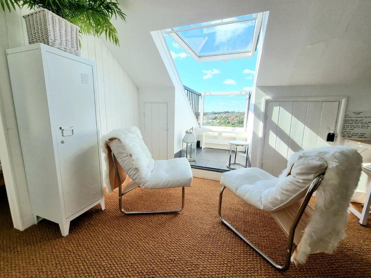 West Hill Retreat Seaview Balcony Chic Loft Studio & Free Parking 헤이스팅스 외부 사진